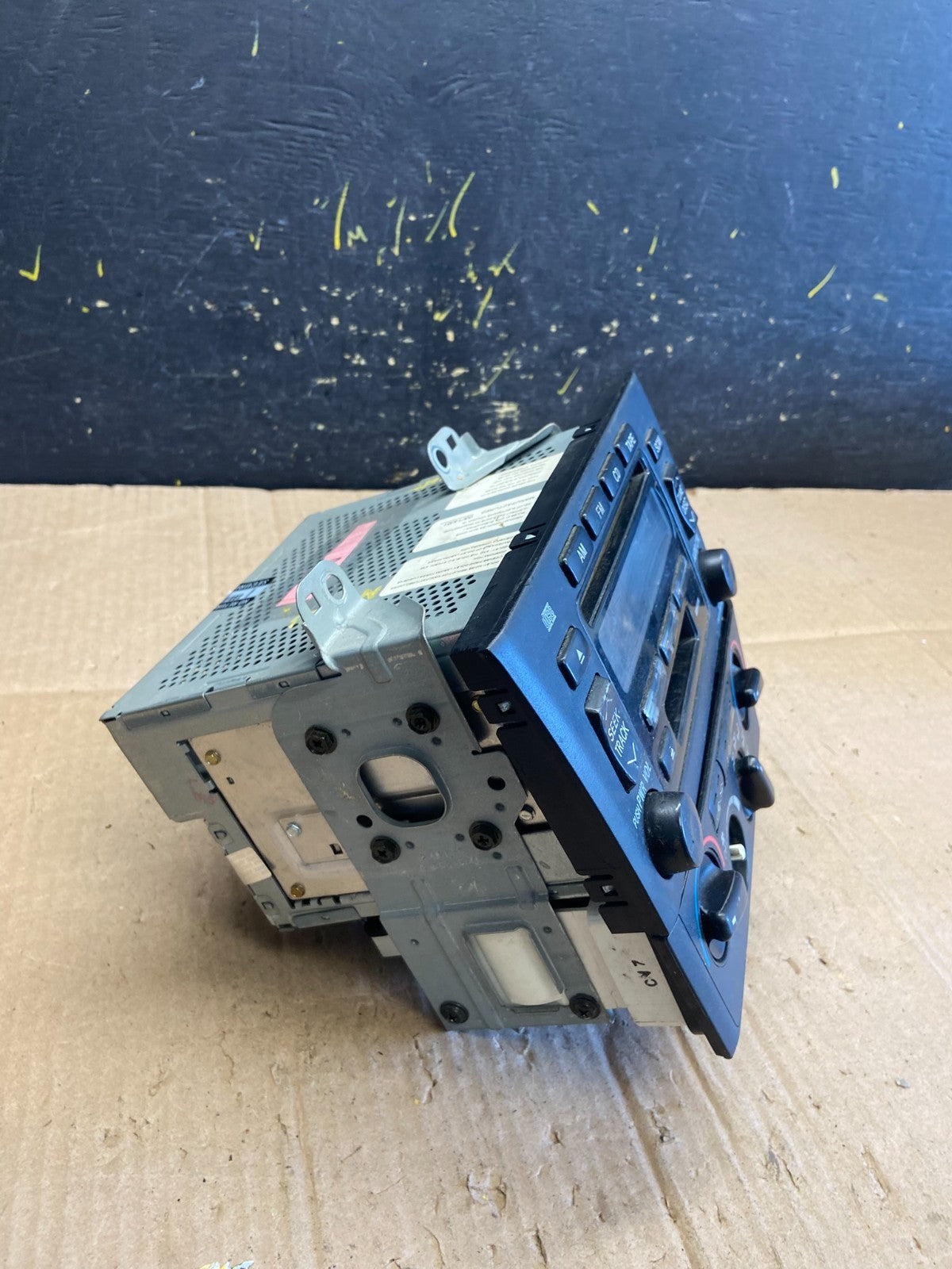 2000-2004 Toyota Avalon Radio Stereo 6 CD Tape Player Climate Control AA7963  DG3