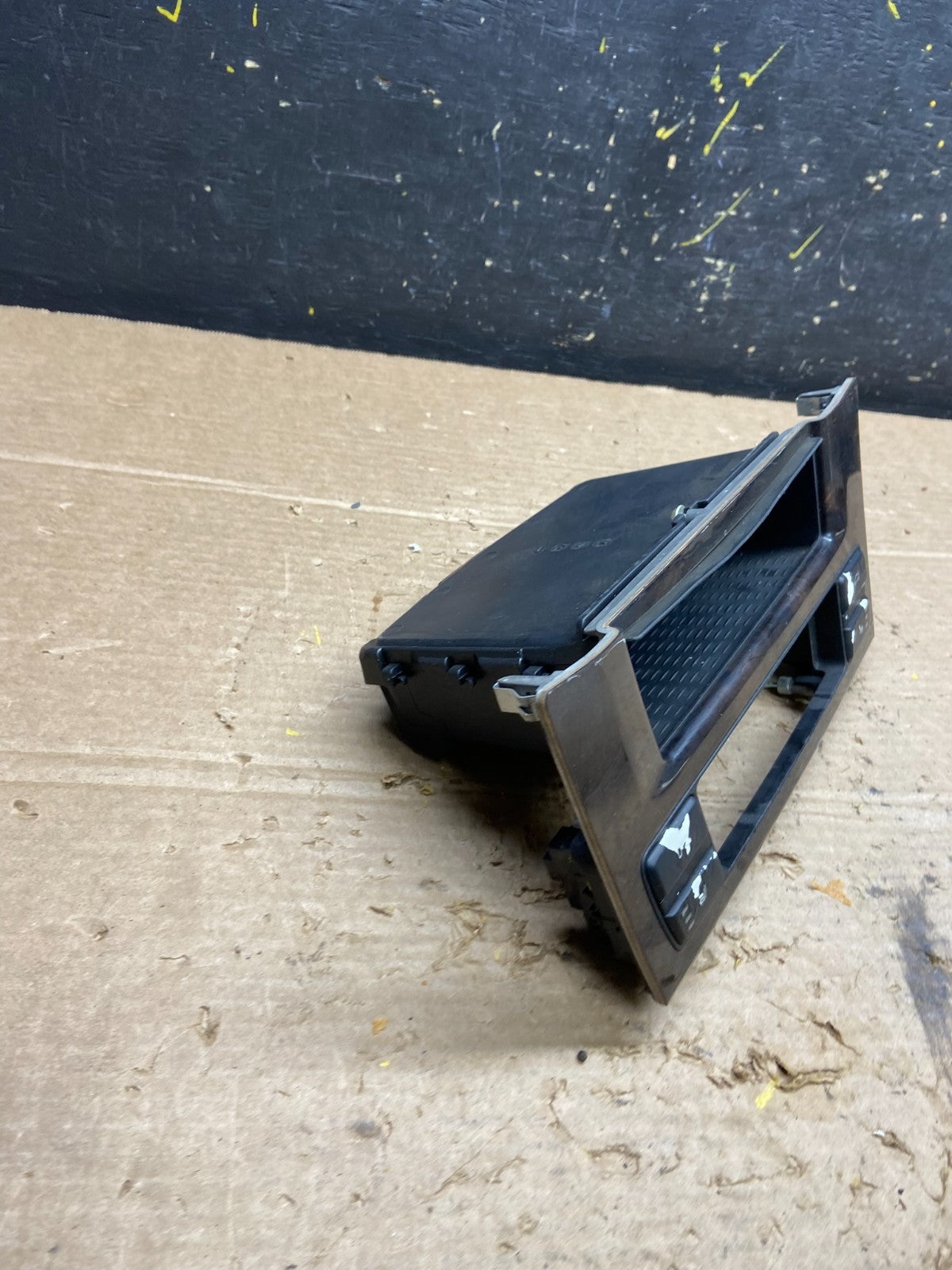 2008-2010 BMW 528i 535i 550i E60 Center Dash Lower Storage Cubby Trim  W9794 DG2