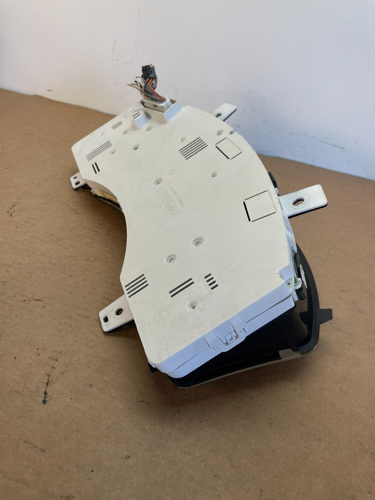 2004 2005 Nissan Armada Speedometer Cluster Gauge AG0705 DW8