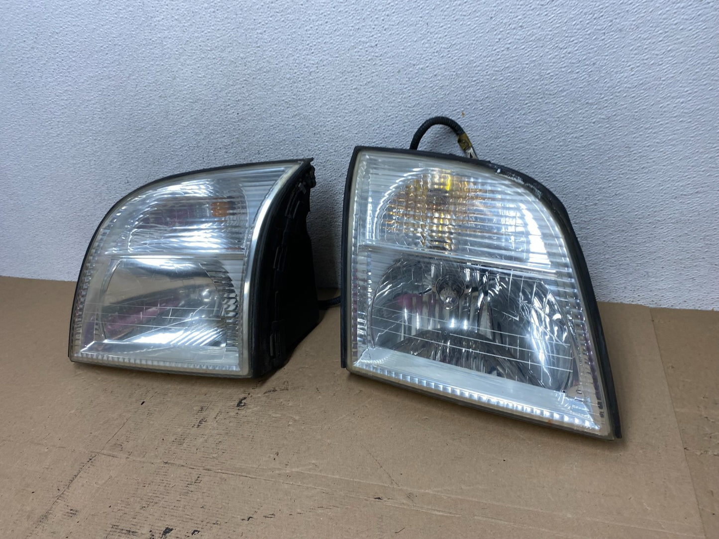 2002-2005 Mercury Mountaineer Left+Right Side Halogen Headlights AF4484 DW1