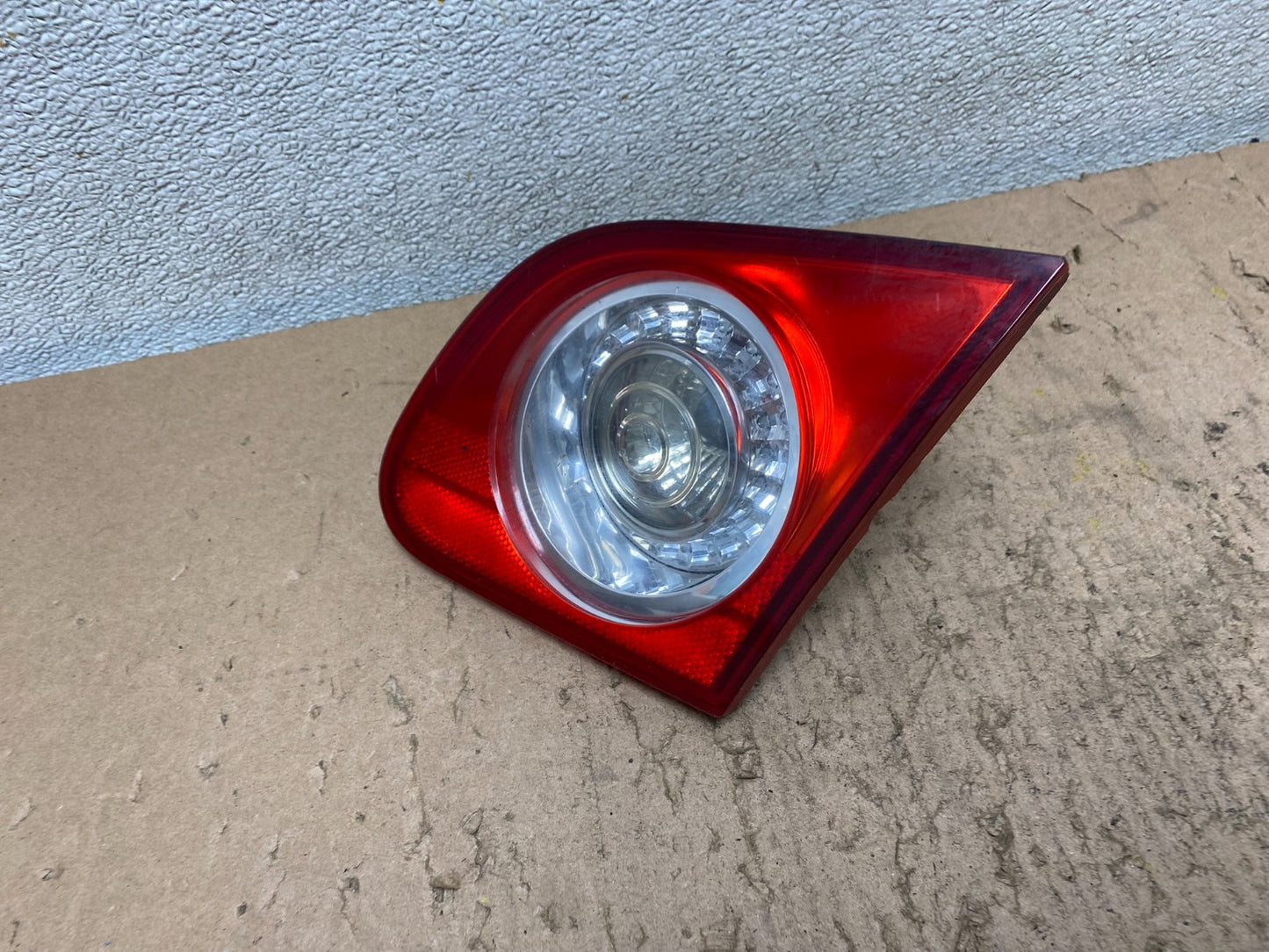 Sedan 2006-2010 Volkswagen Passat Right Passenger Inner Tail Light Oem S5215 DW1
