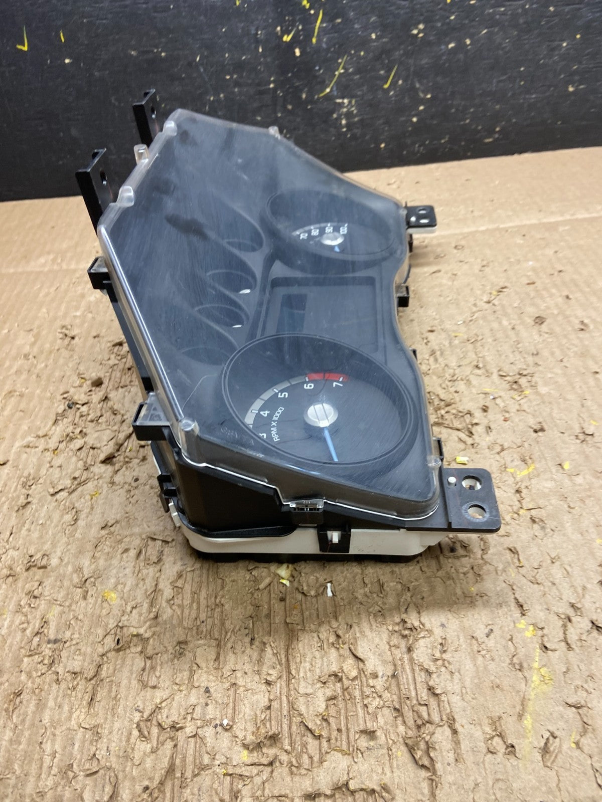 2013 Ford F250 F350 Speedometer Cluster Gauge OEM v7847 DG2