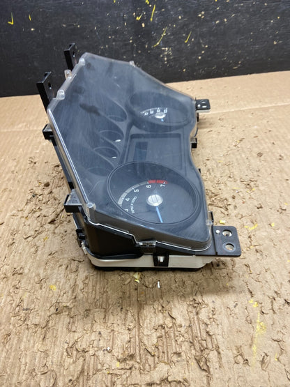 2013 Ford F250 F350 Speedometer Cluster Gauge OEM v7847 DG2
