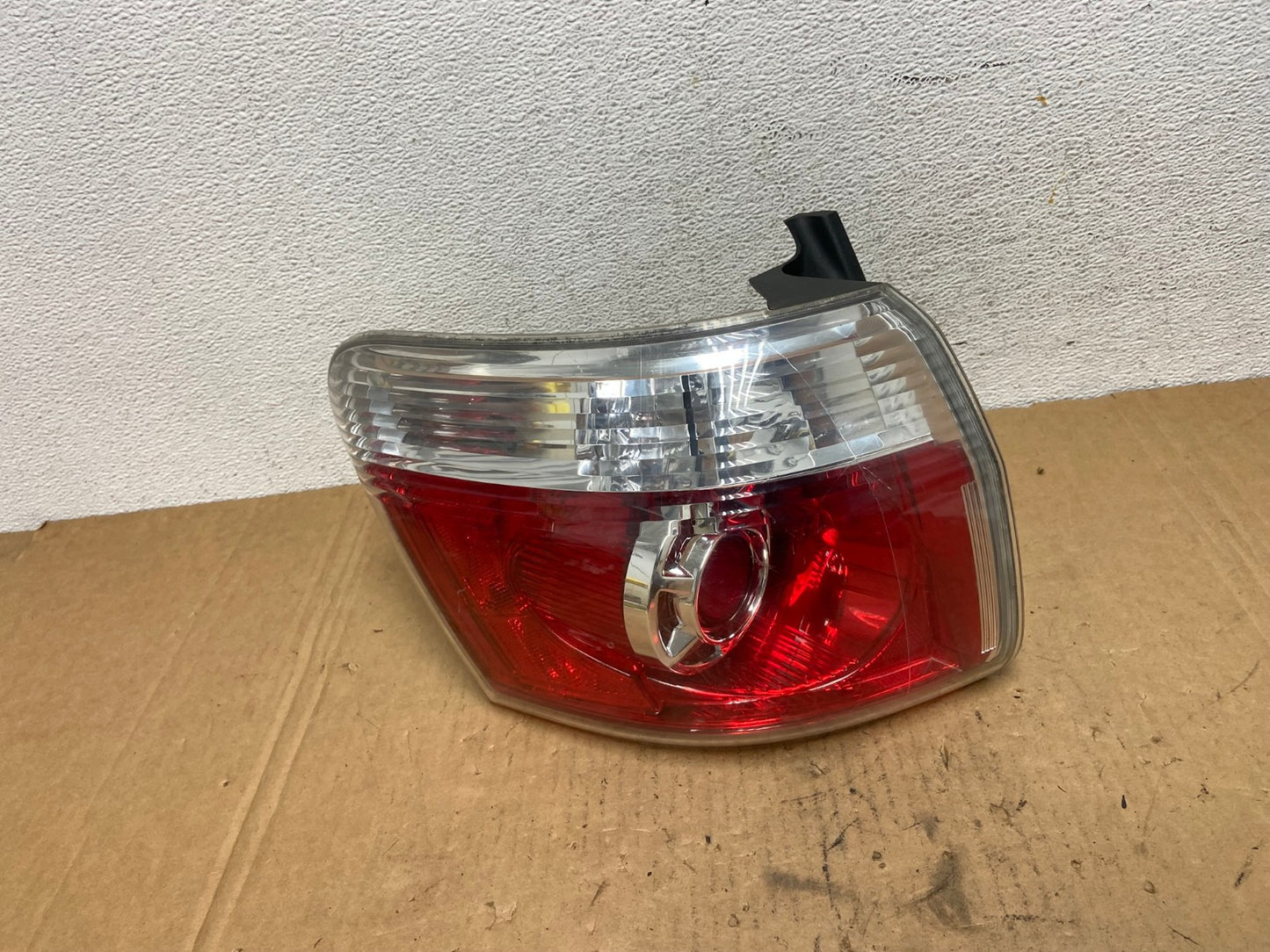 2007 to 2012 GMC Acadia Tail Light Left Side Driver Lh AD2845 LK0