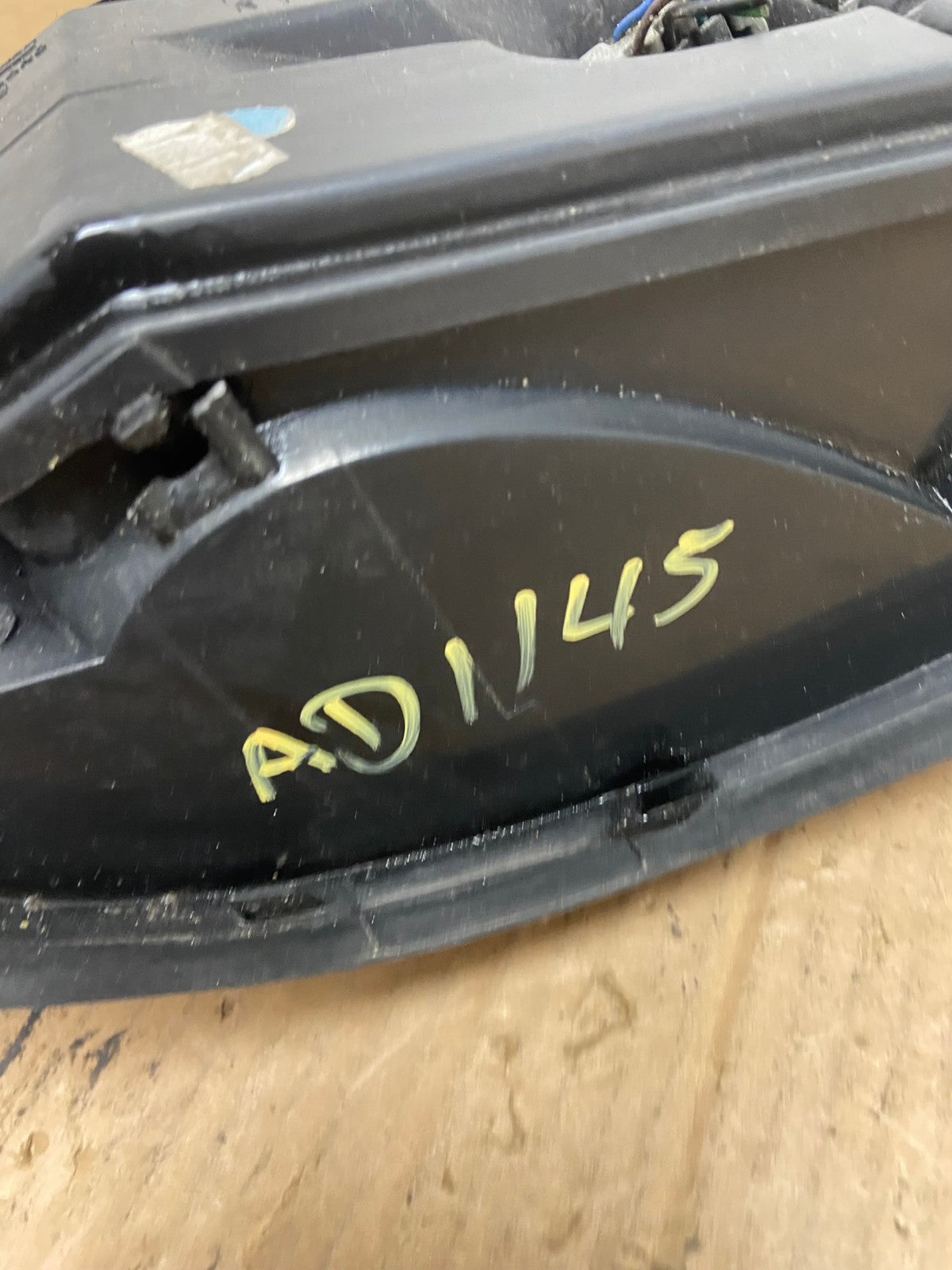 1997 to 2003 Chevrolet Malibu Passenger Right RH Side Tail Light AD1145 LK5