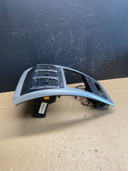 2007 - 2012 GMC Acadia A/C Heater Climate Control Radio Panel Bezel OE AC6370 DG1