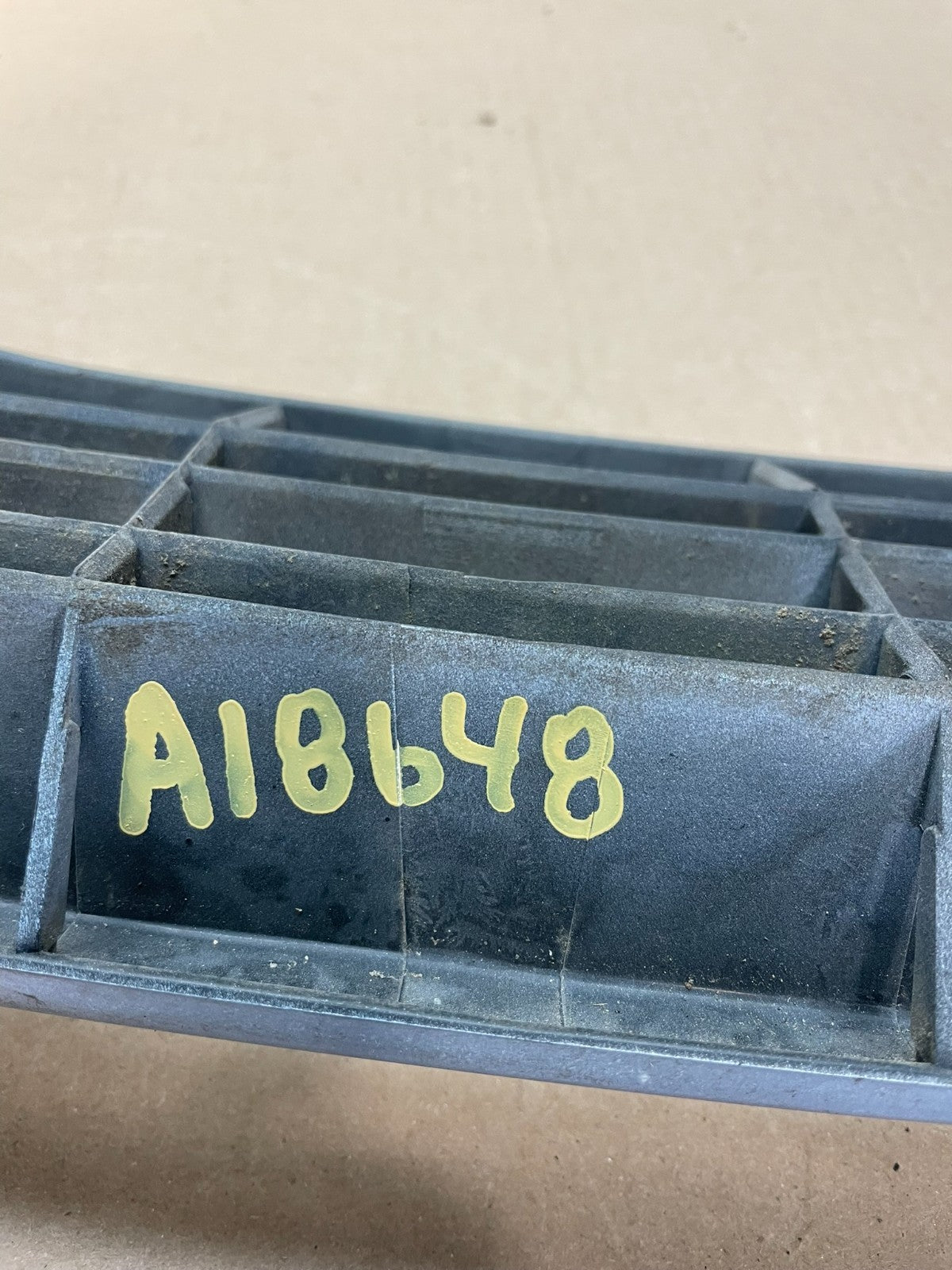 1995 1996 1997 Toyota Tercel Front Upper Grill Grille AI8648 DG5