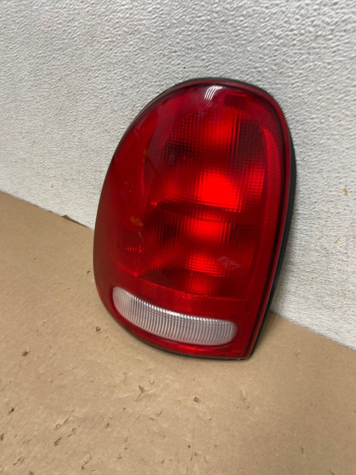 1998 to 2003 Dodge Durango Tail Light Left Driver LH Side AG4146 LK1
