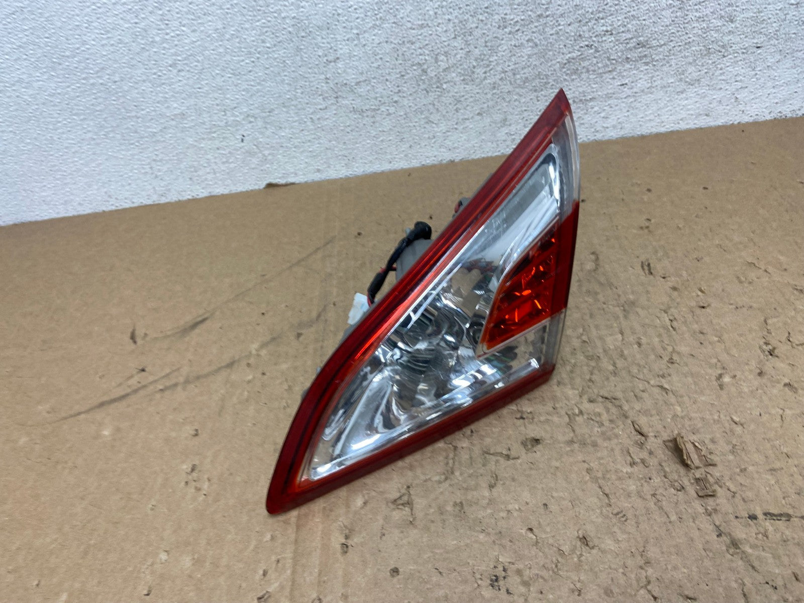 2011-2014 Nissan Murano Right Passenger RH Side Inner Tail Light AG1350 LK2