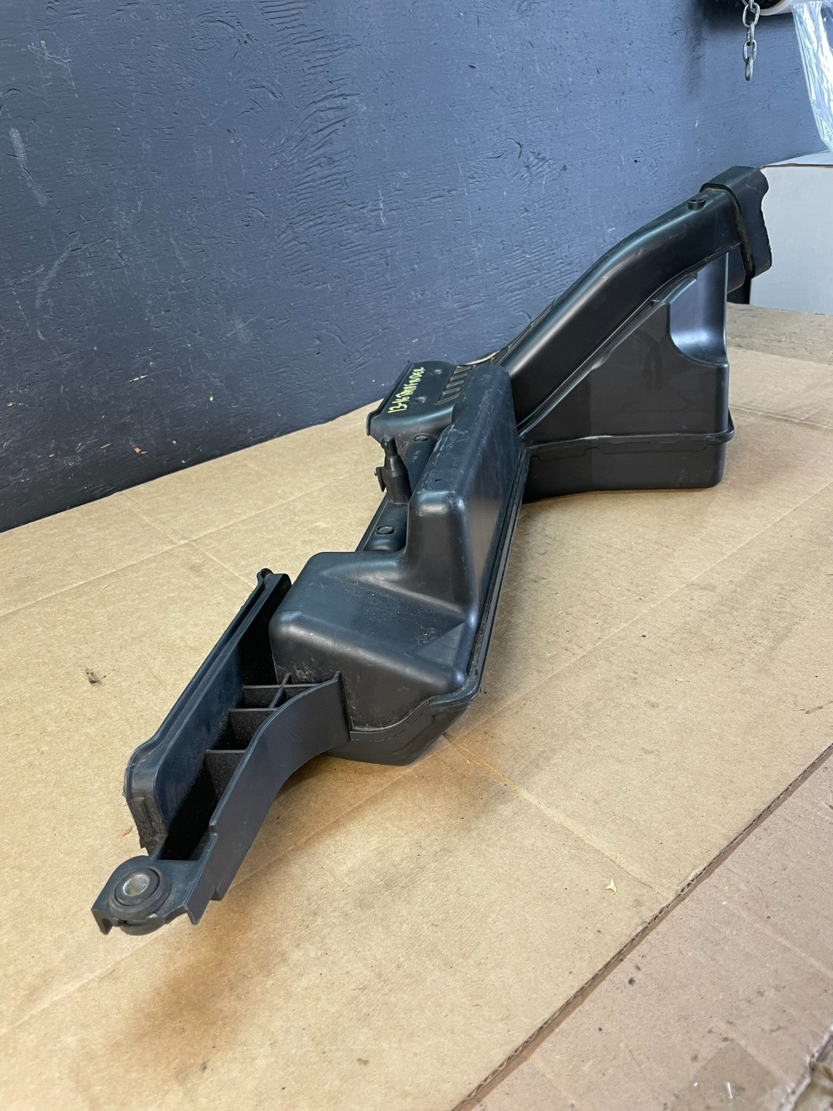 2013 to 2016 Nissan Pathfinder Upper Air Intake Duct ac4970 DG4