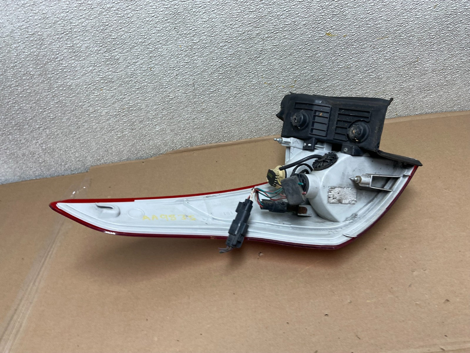 2013 to 2016 Ford Escape Right Passenger RH Side Tail Light Oem AA9835 LK5