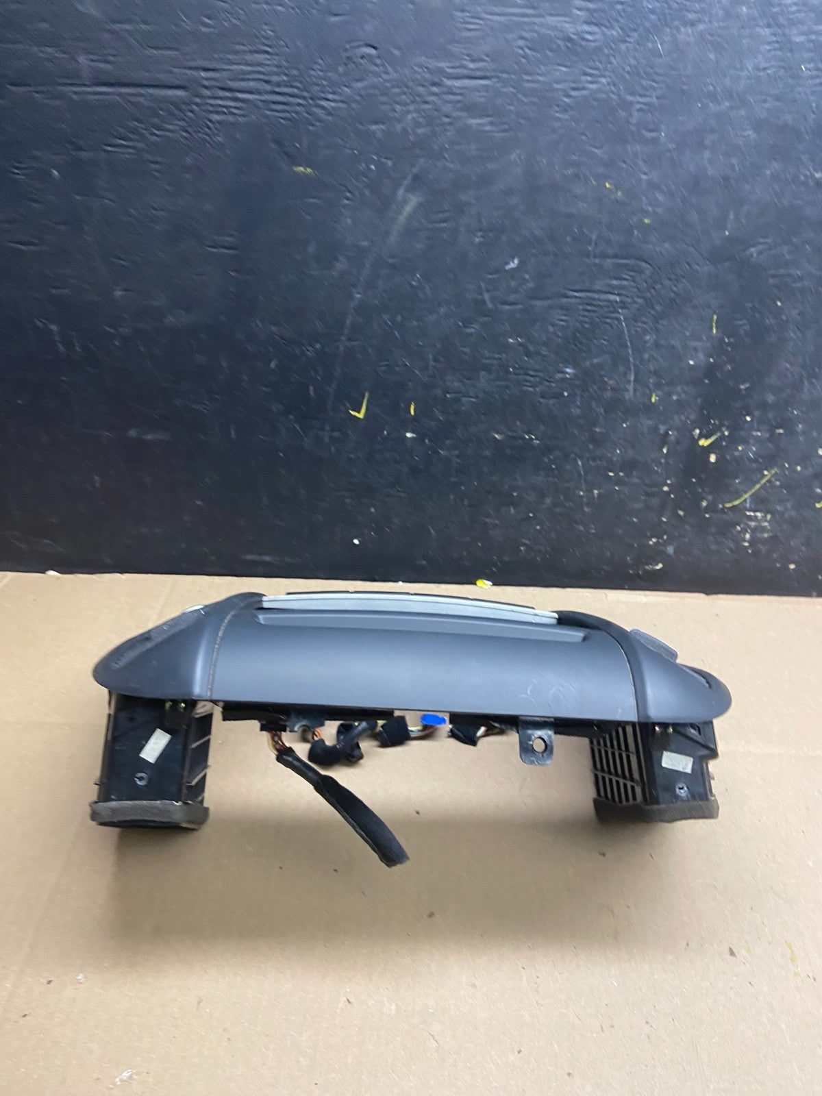 2007 to 2012 Hyundai Santa Fe Center Air Vent A/C Clock Bezel Trim T9125 DG3