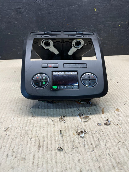 2007 to 2010 Saturn Outlook A/C HVAC Climate Control Radio Bezel Trim O3529 DG2
