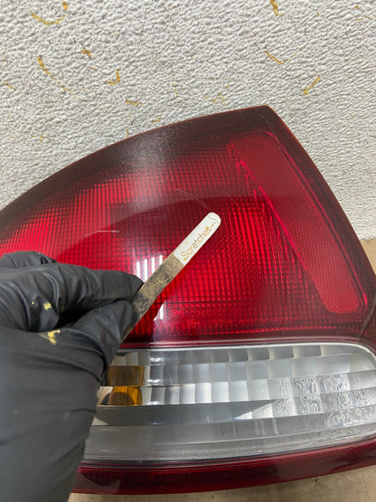 2000 2001 2002 2003 Nissan Sentra Left Driver Side Tail Light AJ1841 LK4