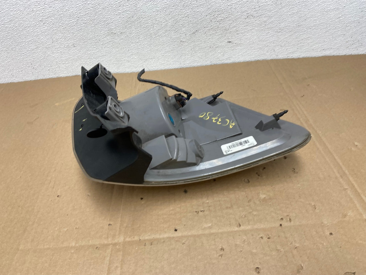 2007 to 2012 GMC Acadia Halogen Tail Light Right Passenger RH Side AC3780 LK5