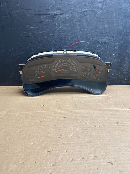 2003 to 2006 Chevrolet Silverado Speedometer Instrument Cluster AF25420