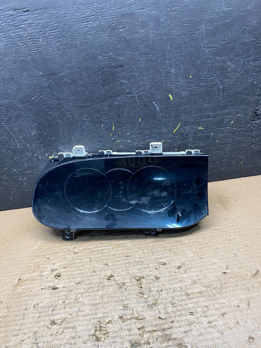 2005 to 2010 Toyota Avalon Cluster Speedometer S6232 DG0