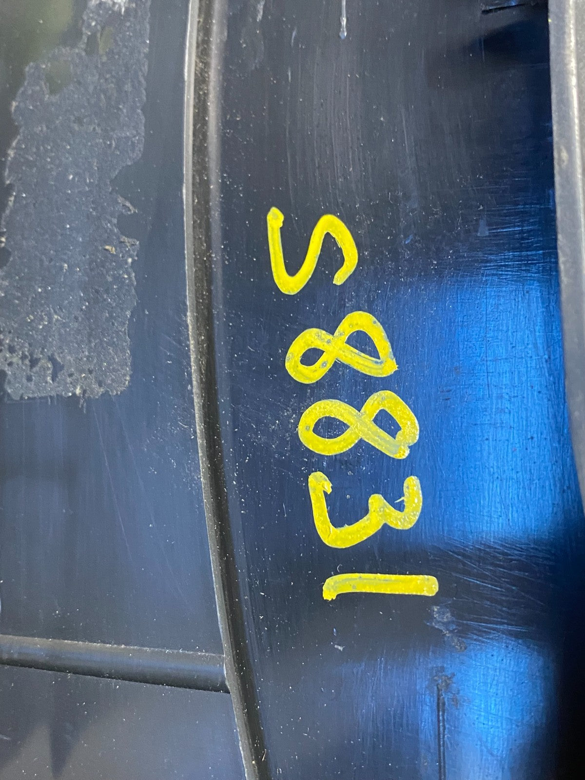 2016 to 2017 Volvo VN Speedometer Cluster Gauge S8831 DG6