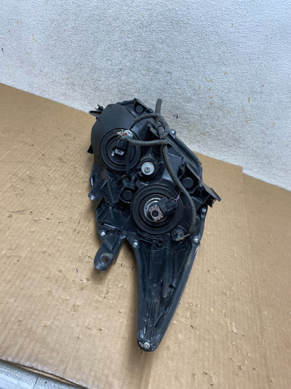 2010 - 2011 Toyota Prius Left Driver LH Blue Halogen Headlight AI5440 DW9
