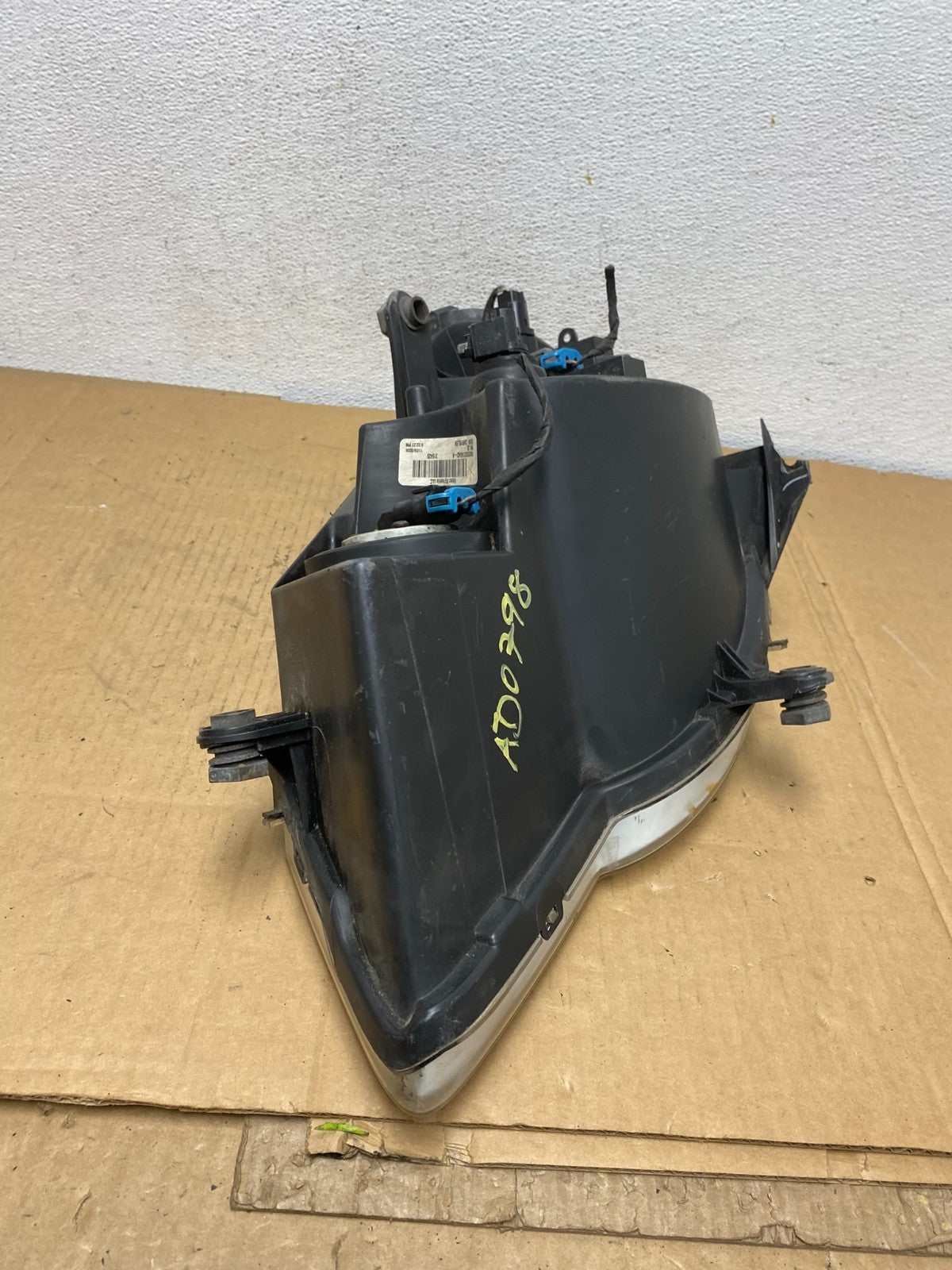 2007 to 2010 Chrysler Sebring Right Passenger RH Side Headlight AD0798 DW9