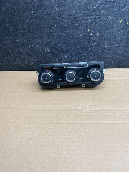 2009-2011 Volkswagen Tiguan Front Center Console Climate Control AF6548 DG0