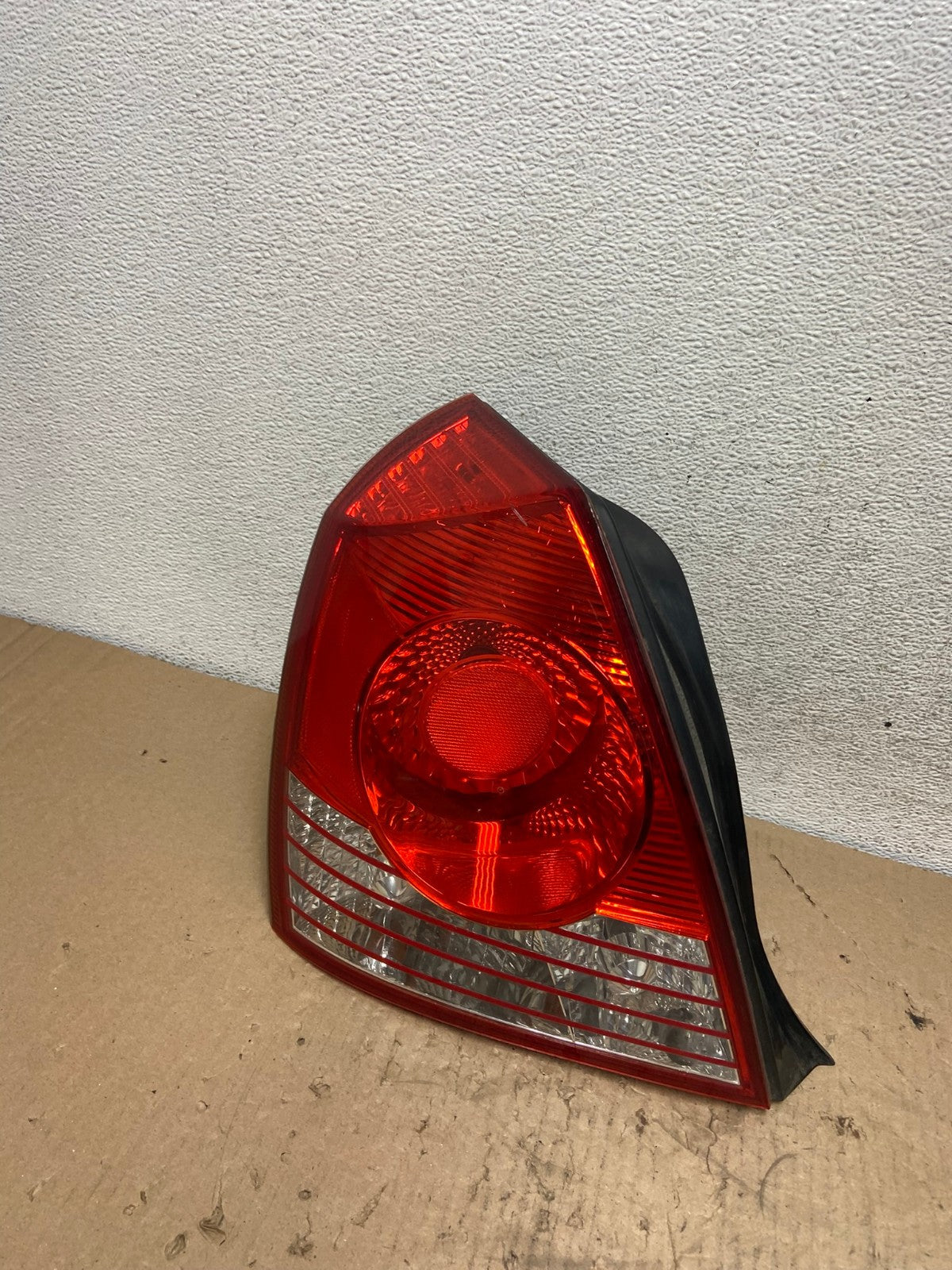 2004 2005 2006 Hyundai Elantra Sedan Left Driver LH Tail Light AF4300 LK0