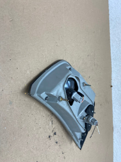 2004 to 2009 Lexus Rx350 RX330 Right Passenger Inner Tail Light AF4594 LK5
