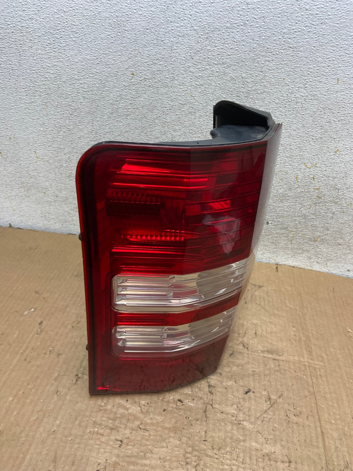 2008 to 2012 Jeep Liberty Left Driver Side Lh Tail Light AI8227 LK2