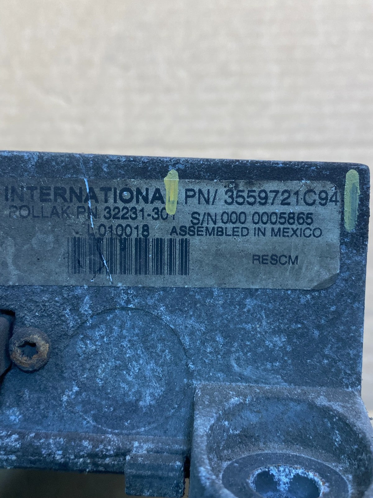 International Chassis Control Module 3559721C94 Pollak AF4099 DW2