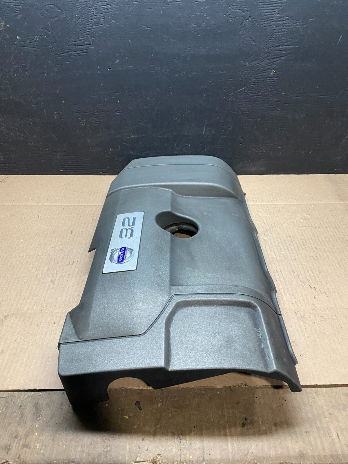 2005 to 2011 Volvo S80 3.2L Upper Top Engine Motor Dust Cover Oem F3535 DG12