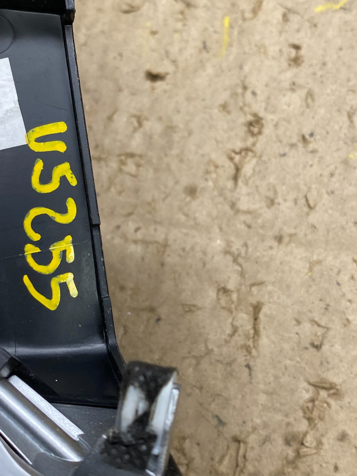 2011-2014 Hyundai Sonata Center Console Upper Right Trim Molding Bezel U5255 DG5