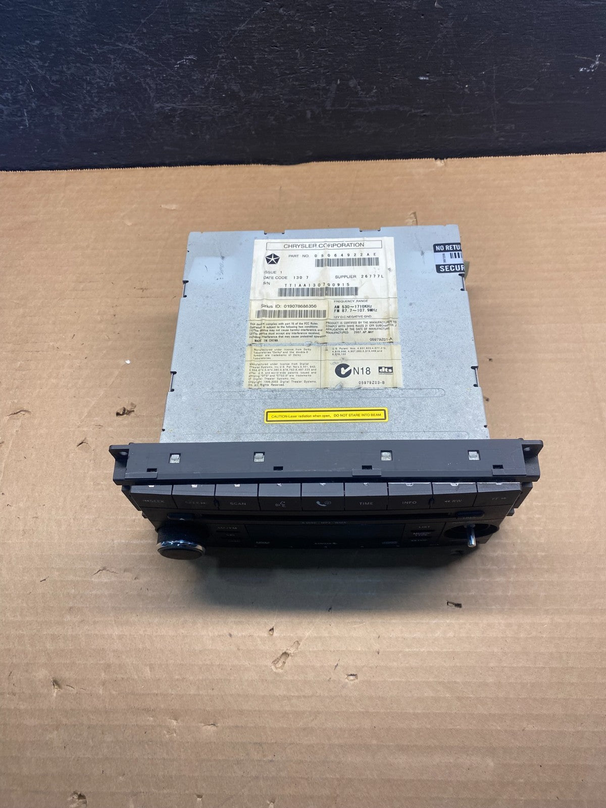 2005 2008 Jeep Dodge Chrysler Screen Display CD Player Satellite Radio ac8012 DG3