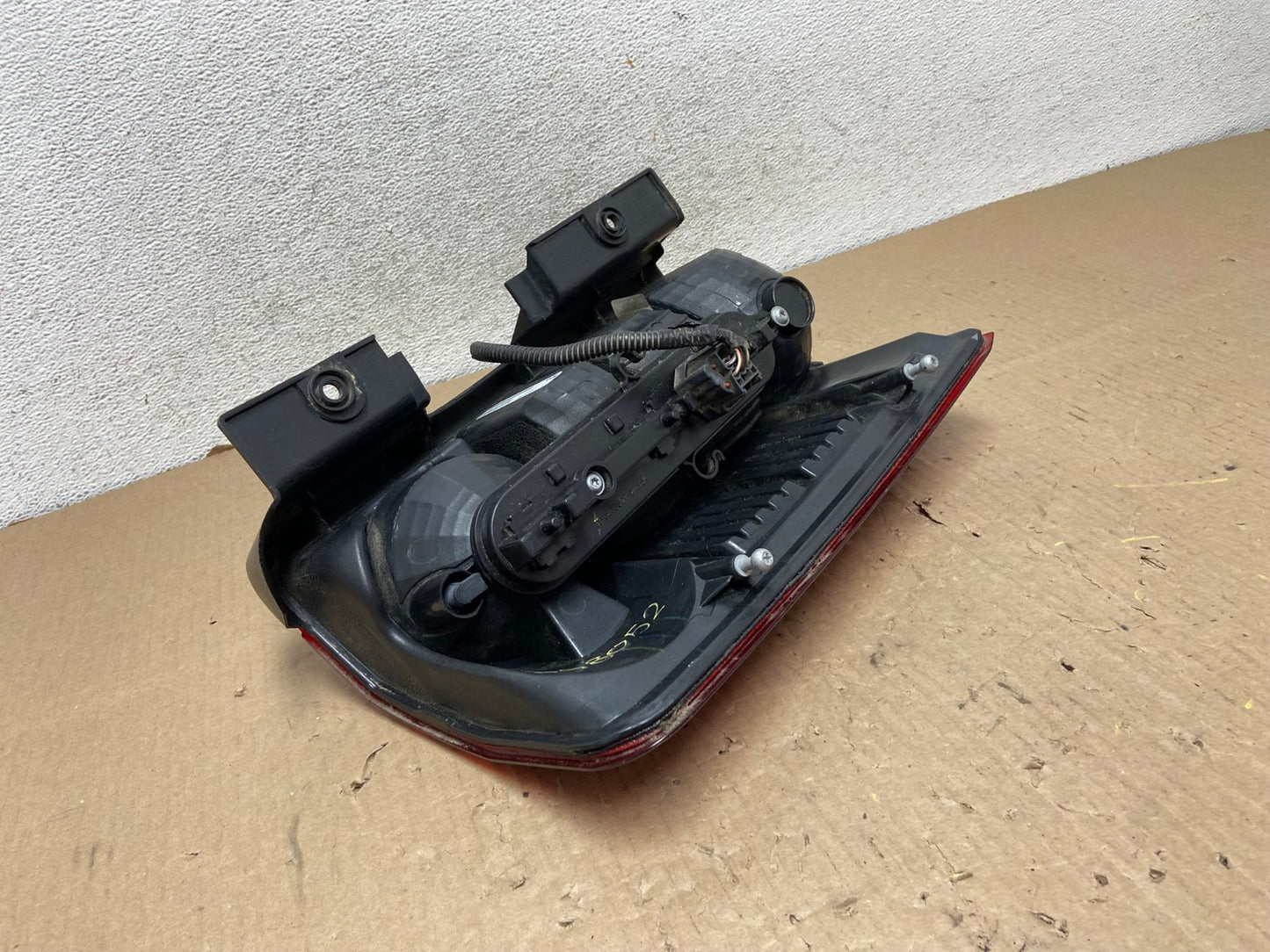 2008 to 2012 Jeep Liberty Right Passenger RH Side Tail Light AG8052 LK4
