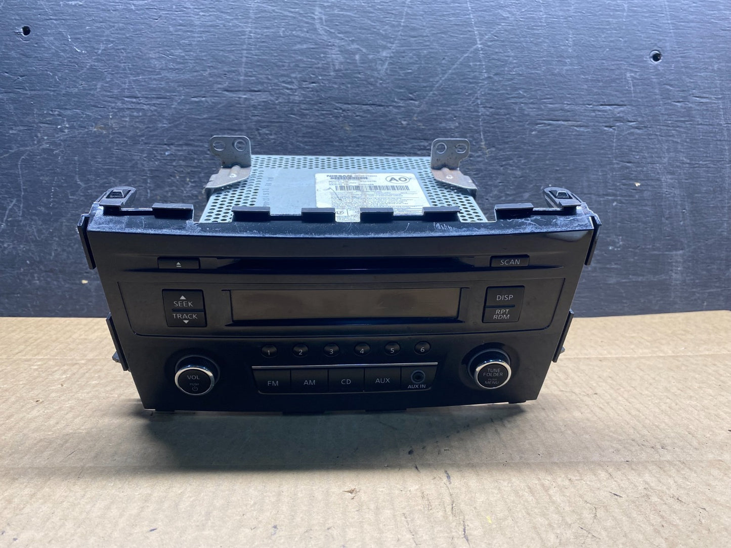 2013 to 2015 Nissan Altima Radio Cd Mp3 Player AUX Port 281853ta0g AG7313 DG0