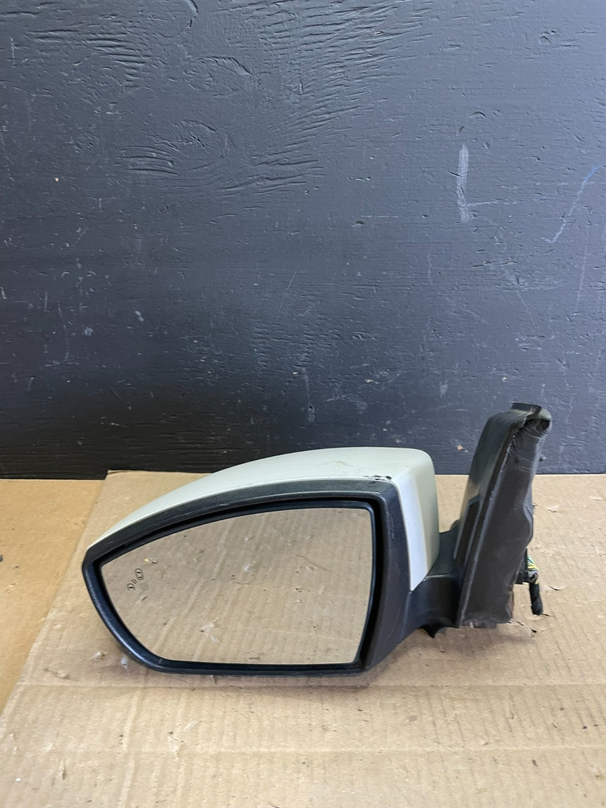 2013 to 2017 Ford Escape Left Driver Lh Power Door Blind Spot Mirror AB7702 MS10