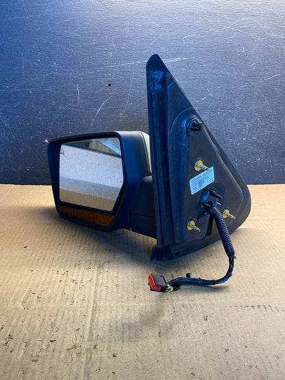 2007-2011 Ford Expedition Left Driver View Door Mirror AA7804 DG11