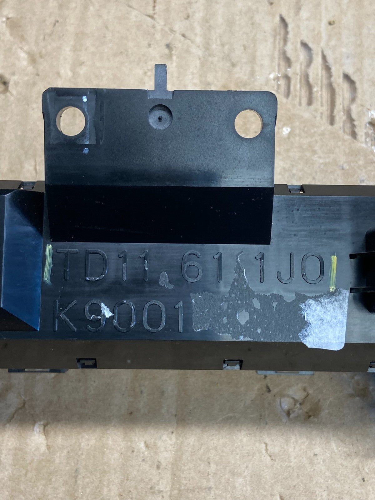 2008 to 2015 Mazda CX-9 Clock Information Display Screen TD11611J0 ad7259 DG6