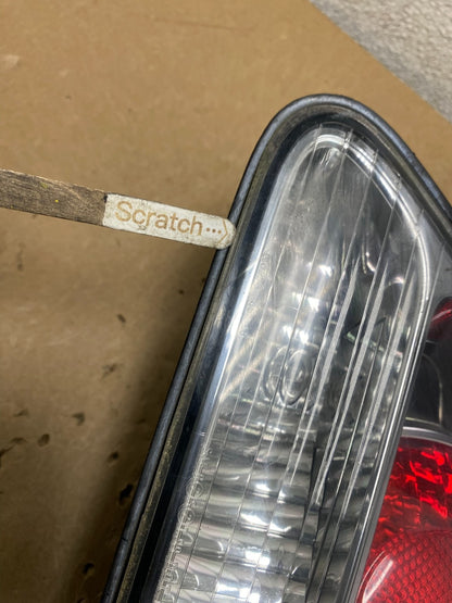 2000-2003 Lexus RX300 Right Passenger Side Rear Inner Tail Light Oem V0293 DW3