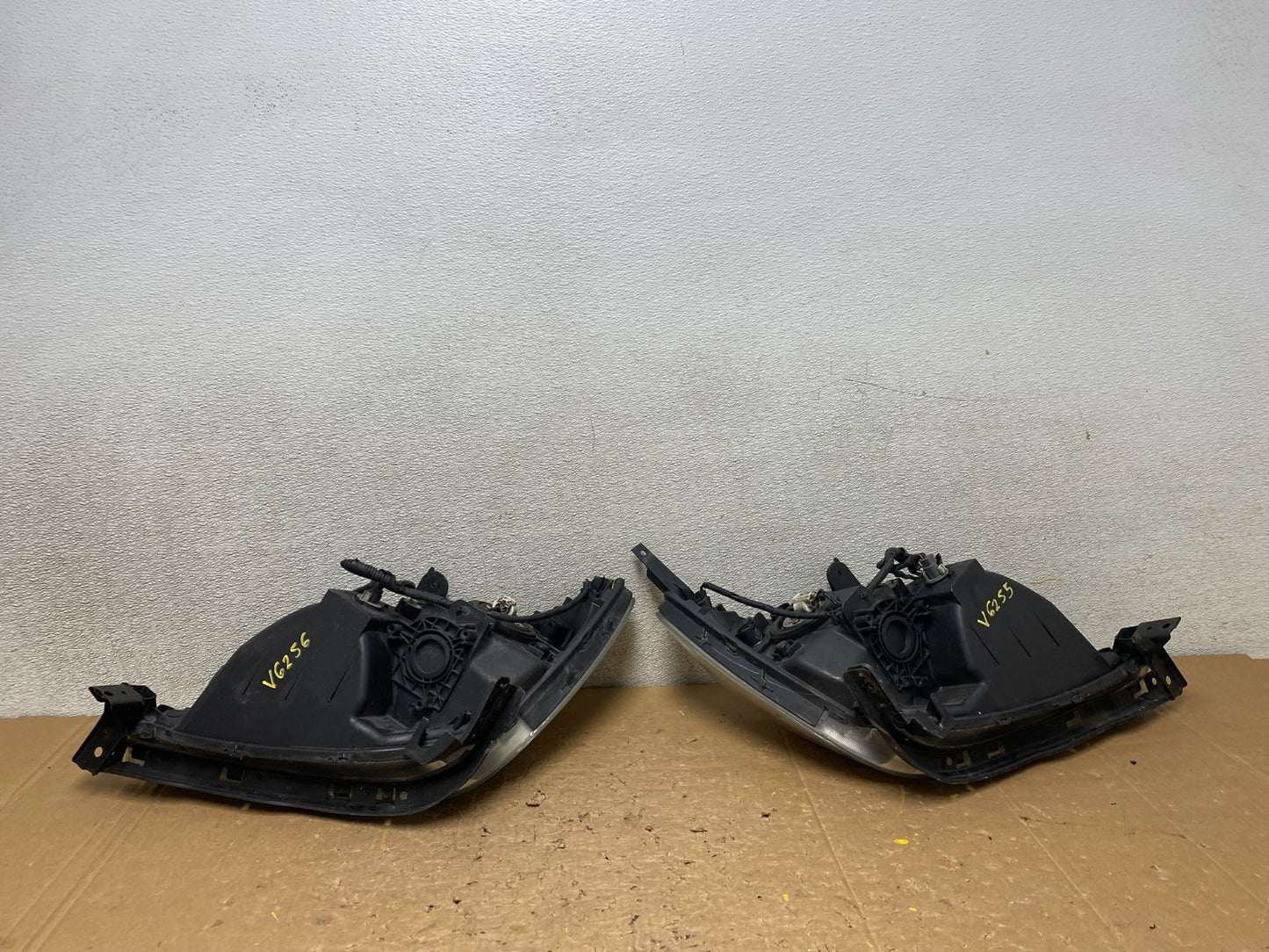 2005 2006 2007 Honda Odyssey Left+Right Set Halogen Headlights V6255 DW12