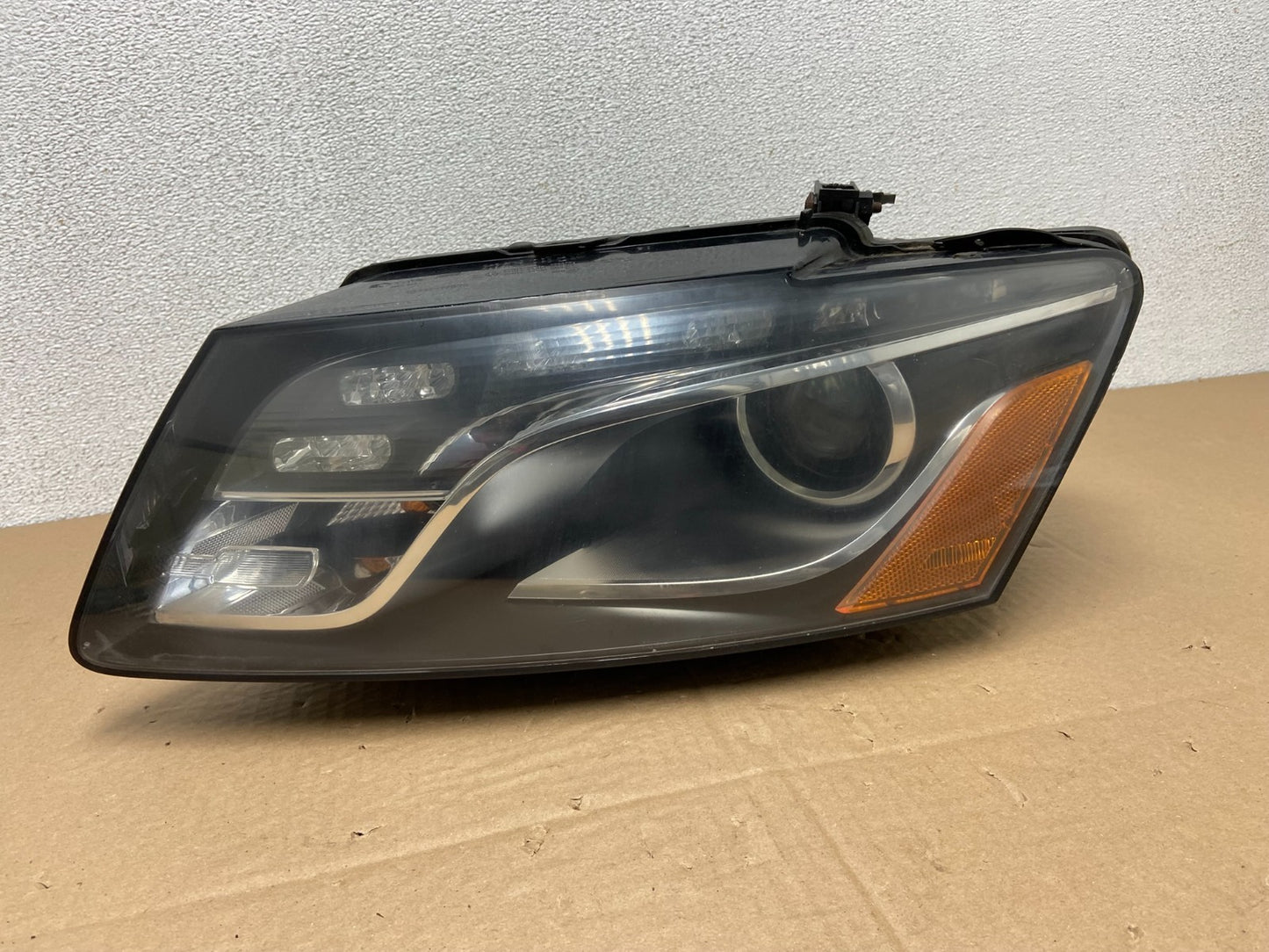 2009-2012 Audi Q5 Left Driver LH Side Xenon HID Headlight OEM AB6118 DW0