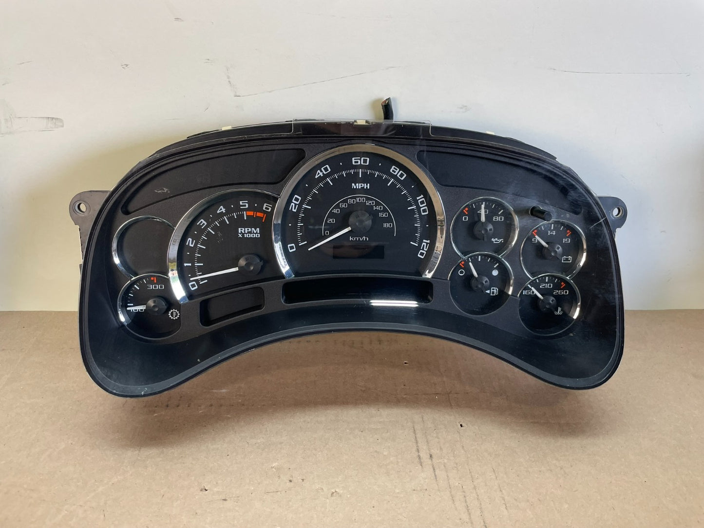 2003 to 2006 Cadillac Escalade Instrument Speedometer Cluster Gauge AG2529 DG0