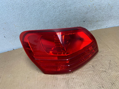 2008 to 2015 Nissan Rogue Left Driver Lh Side Tail Light AI7800 LK0
