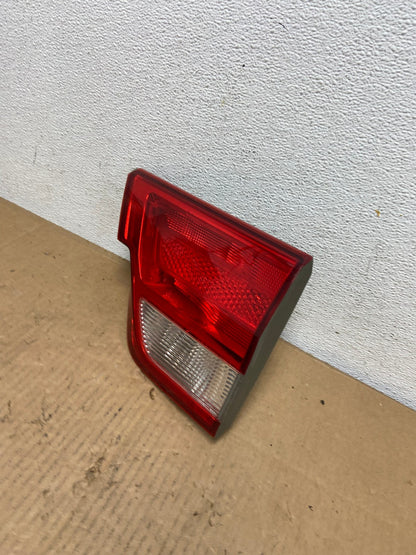 2011-2013 Jeep Grand Cherokee Right Passenger Rh Inner Tail Light AD0964 LK1