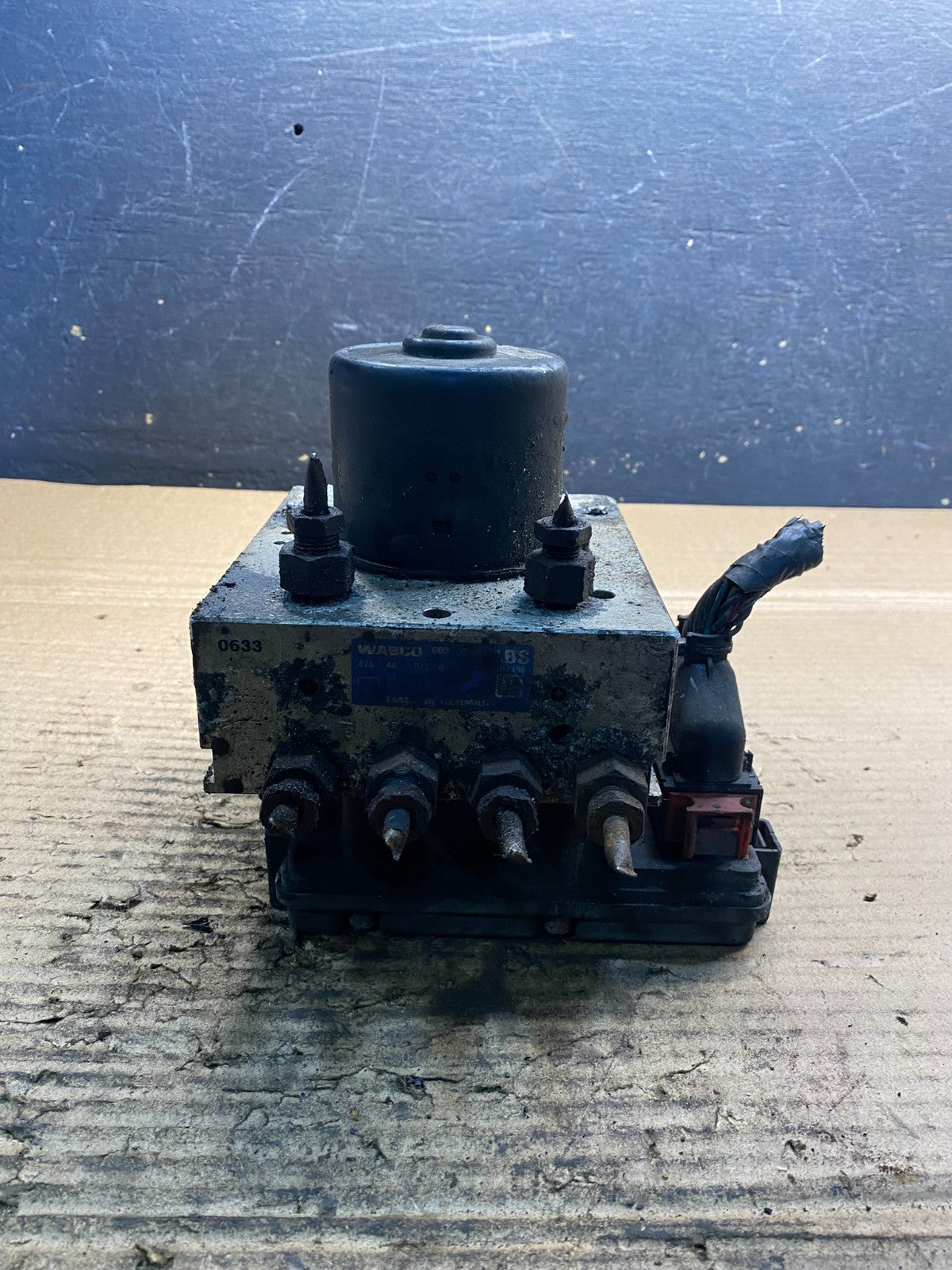 Wabco ABS Pump Hydraulic W/ Module P/N 4460470002 aa3338 DG5