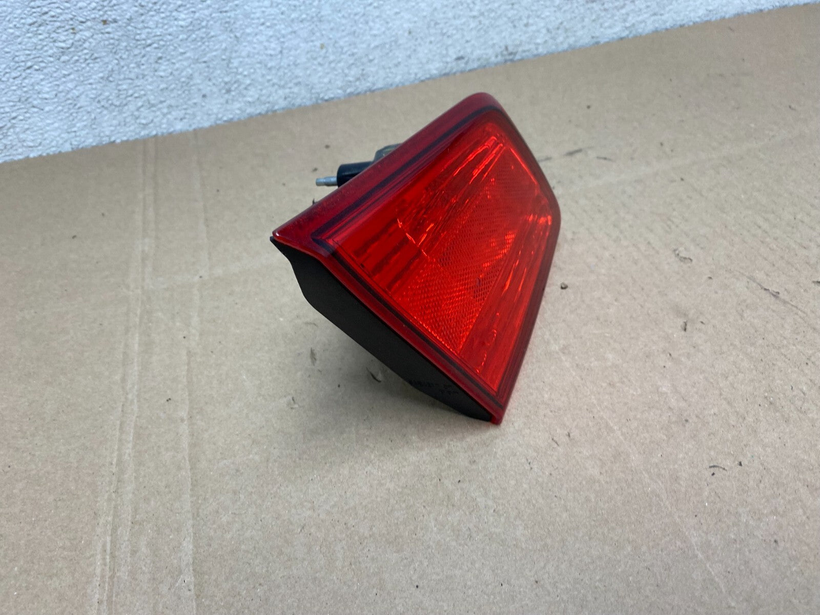 2010-2014 Subaru Legacy Left Driver Lh Side Tail Light Inner Oem J8407 DW2