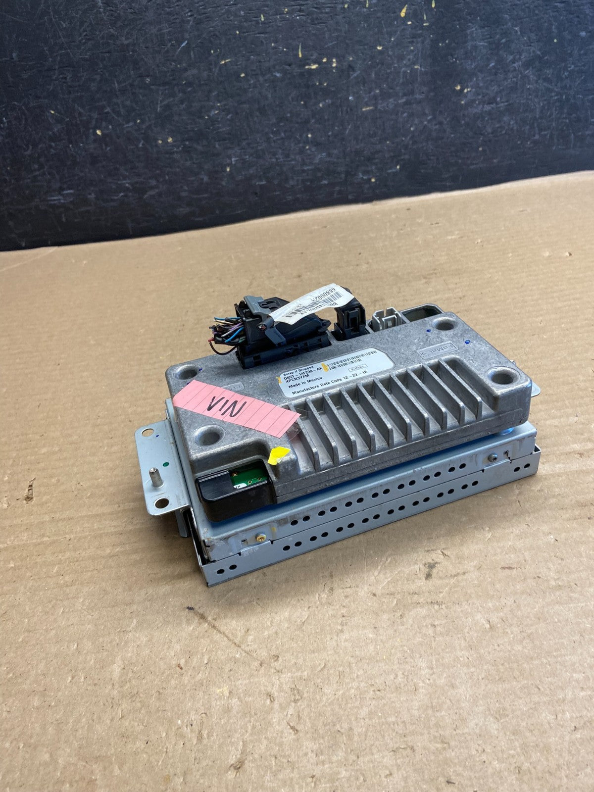 2011 to 2014 Ford Explorer Radio Information Display Screen AH1518 DG5