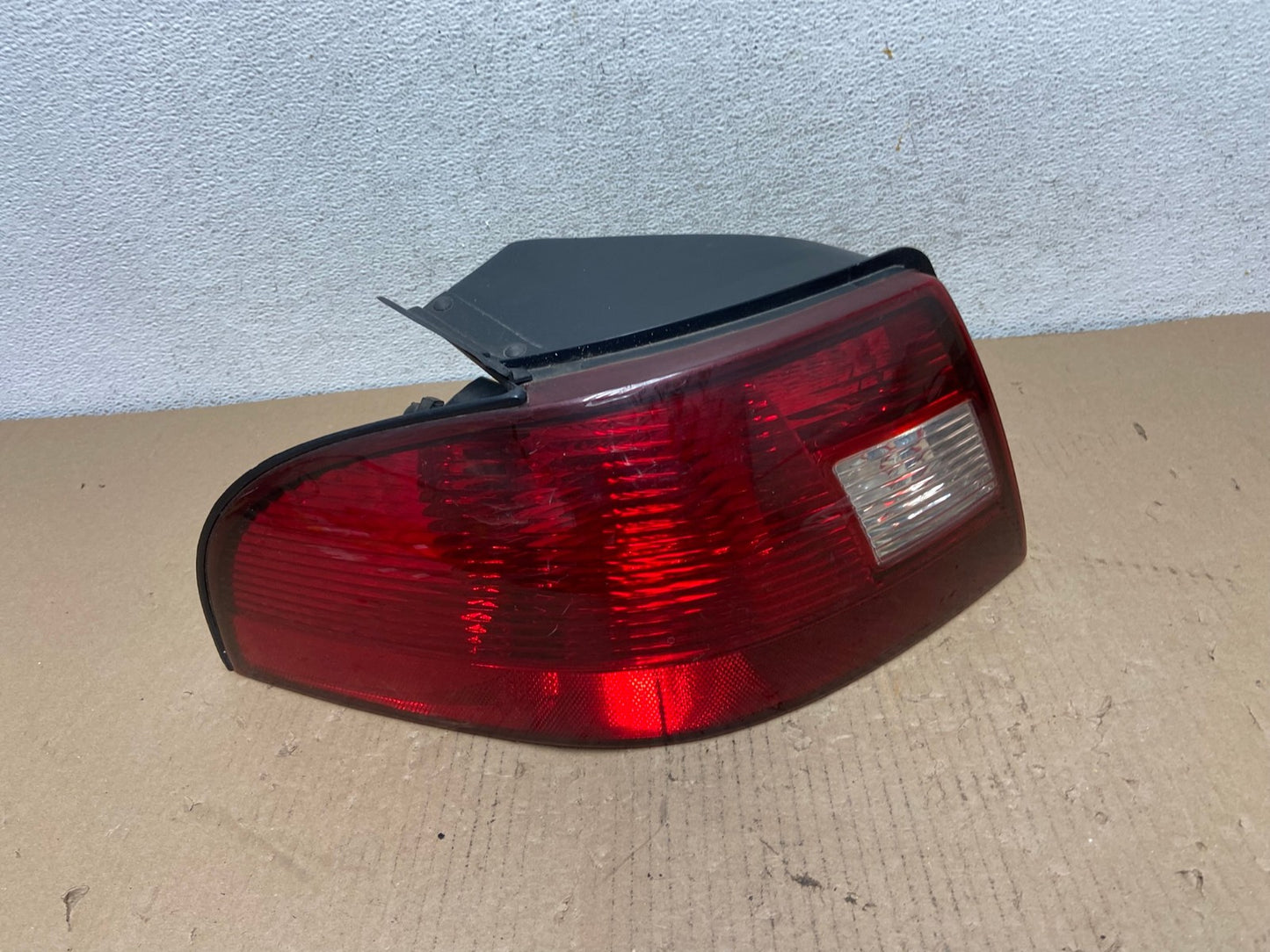 2000 - 2003 Mercury Sable Sedan Left Driver LH Side Tail Light AF3177 LK0