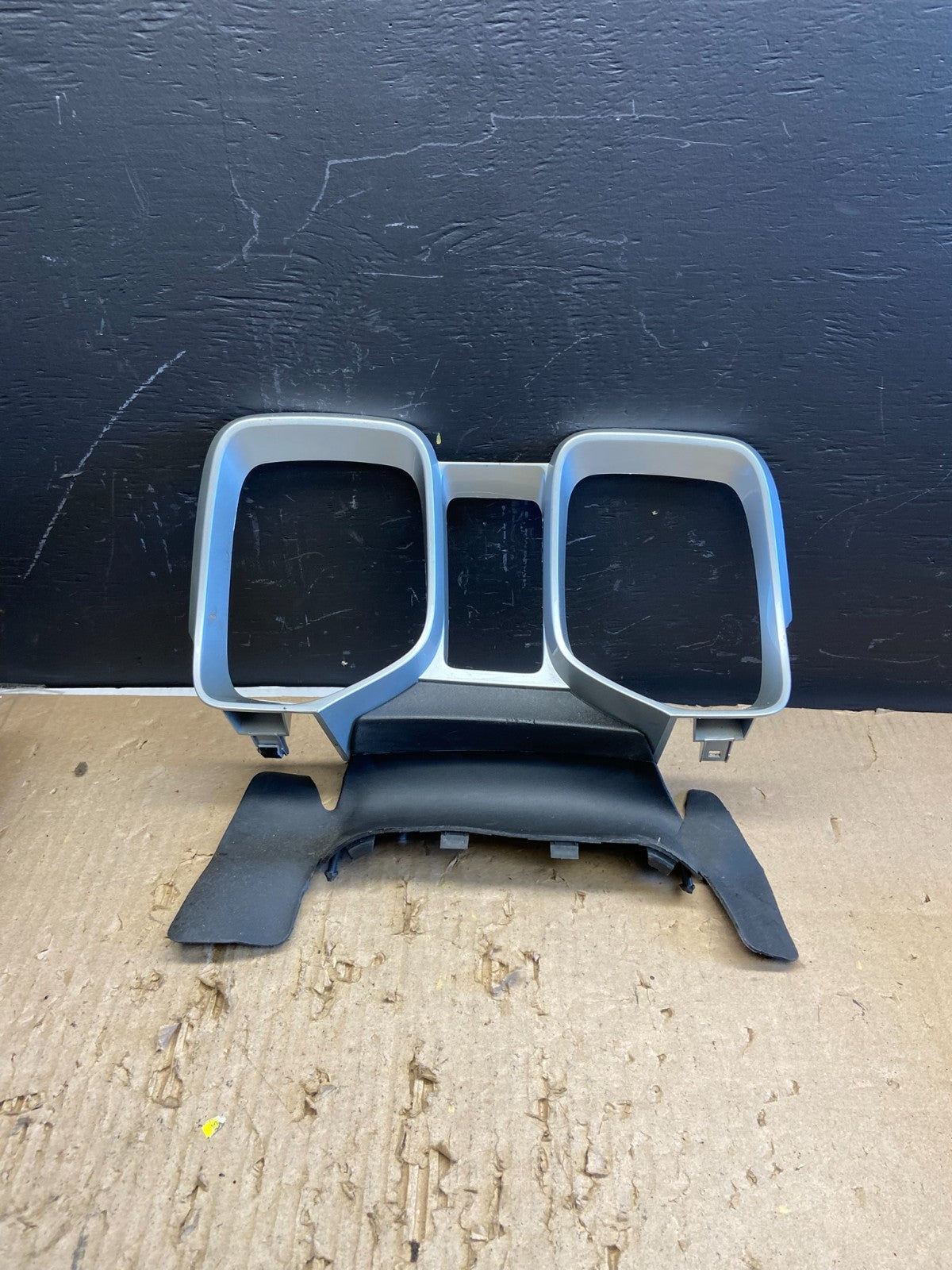 2010 to 2015 Nissan Armada Titan Speedometer Cluster Gauge Bezel AB5861 DG0