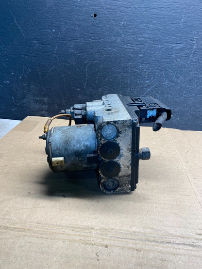 1994-1995 525i ABS Anti-Lock Brake Pump 0265217000 AE99873