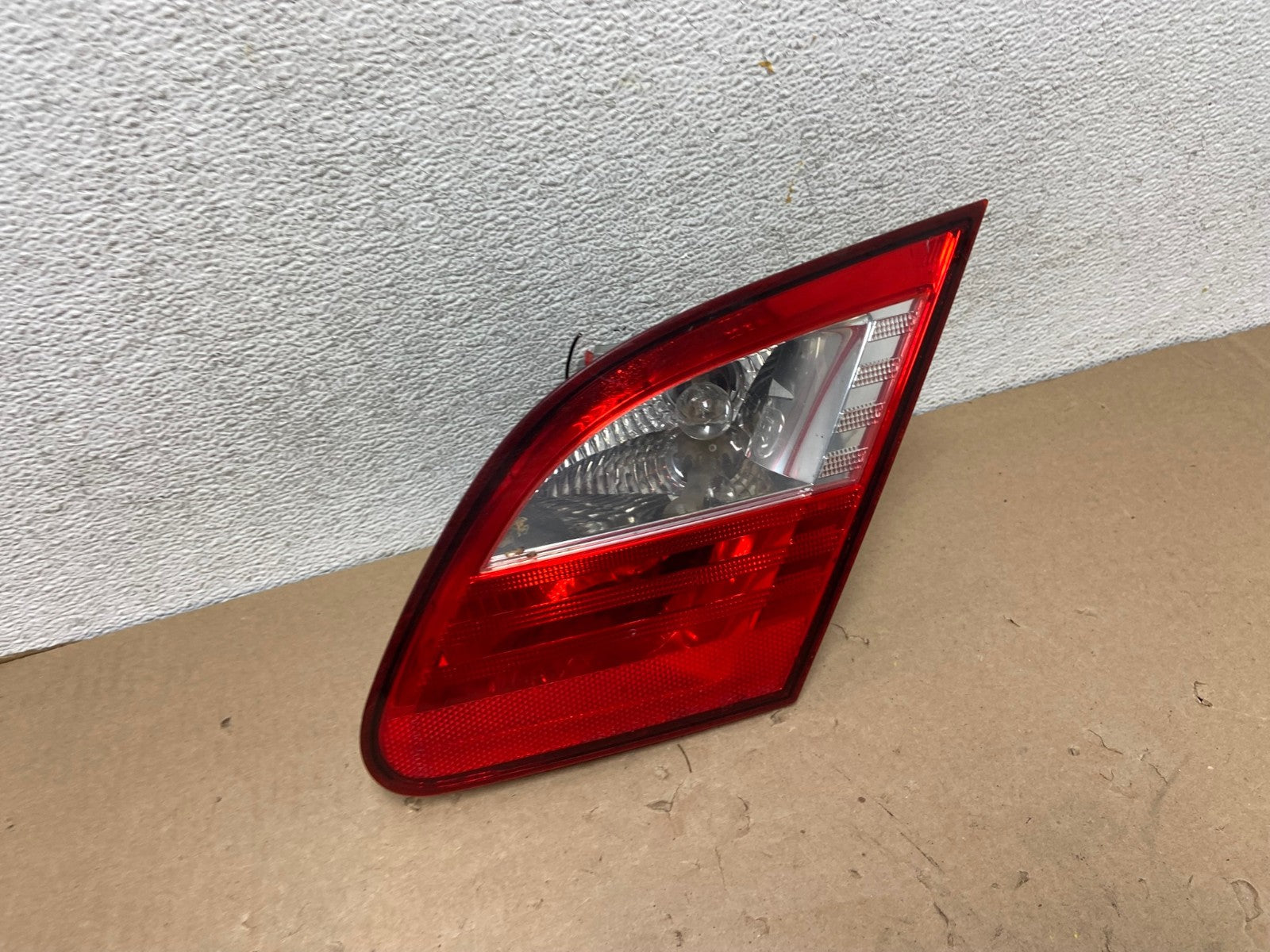 2007-2008 Chrysler Sebring Sedan Inner Right Passenger Tail Light AG4141 LK2